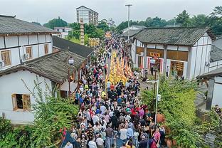 太阳报：曼联近10年14笔5000万镑以上引援，仅B费利马能算上成功